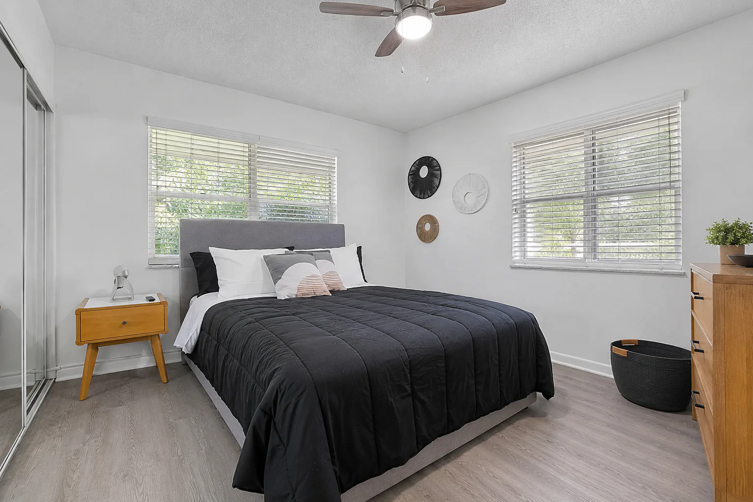 Comfortable furnished Boca STR primary bedroom
